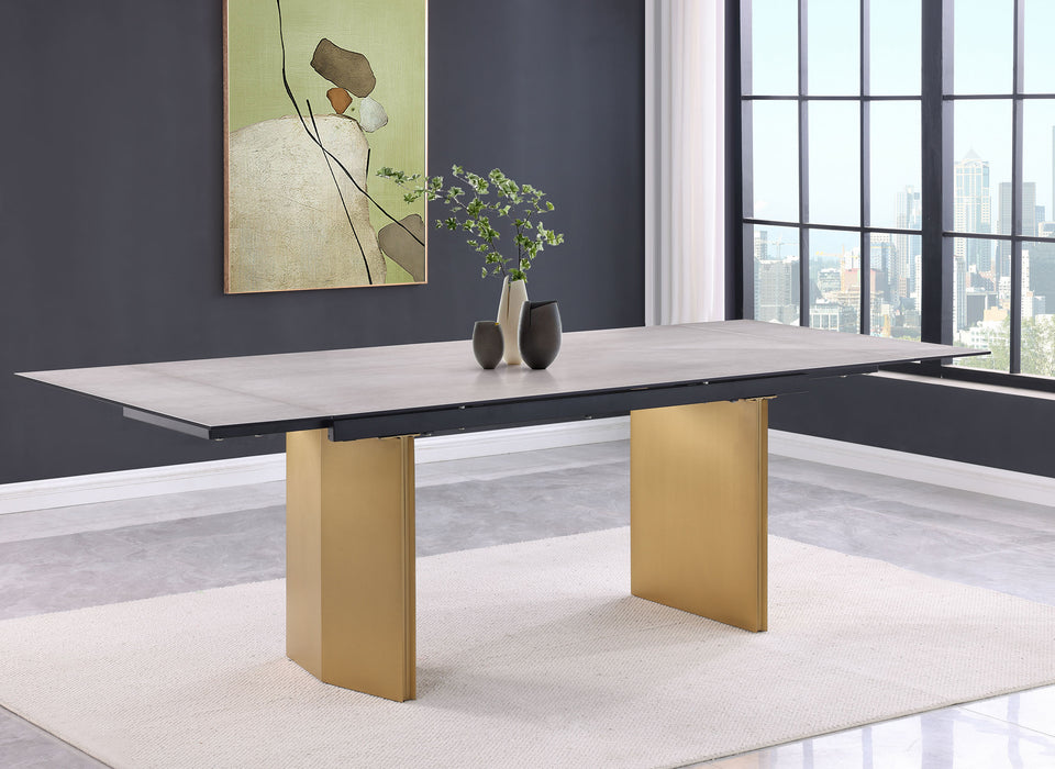 Vesa Dining Tables