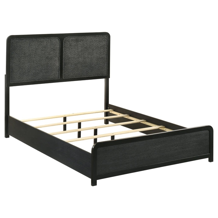 Cavelle Panel Bed