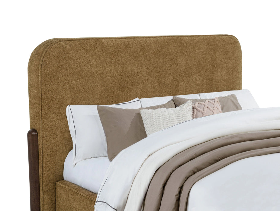Baldacci Upholstered Platform Bed