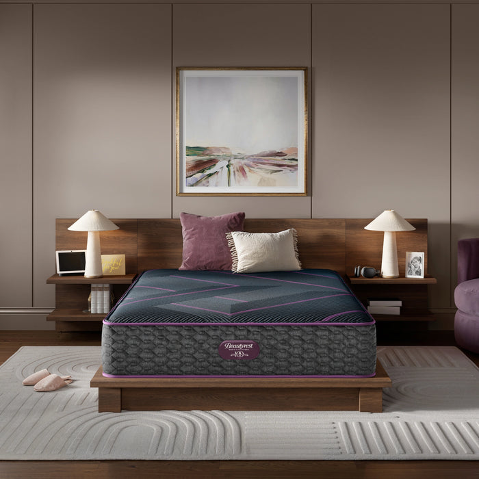 Beautyrest World Class Level Three Hybrid Plush Mattress
