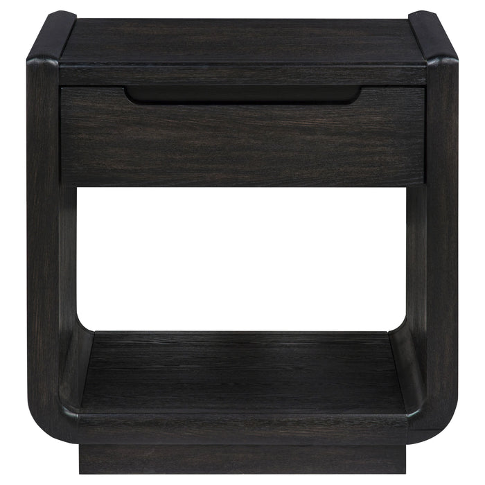 Leandro End Table