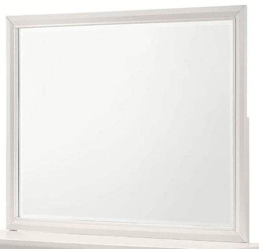 Crown Mark Furniture Lyssa Dresser Mirror in White image