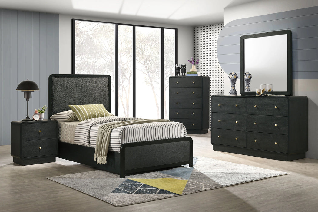 Cavelle Panel Bed