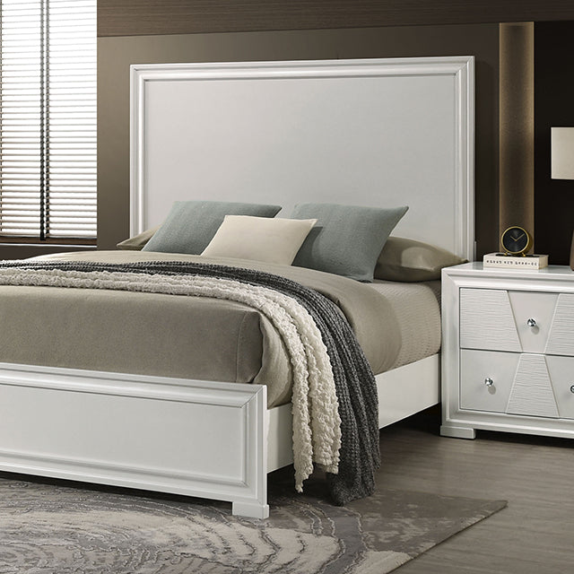 Holsted E.King & Queen Bed - Mattress & Furniture Super Center (Tampa, FL)